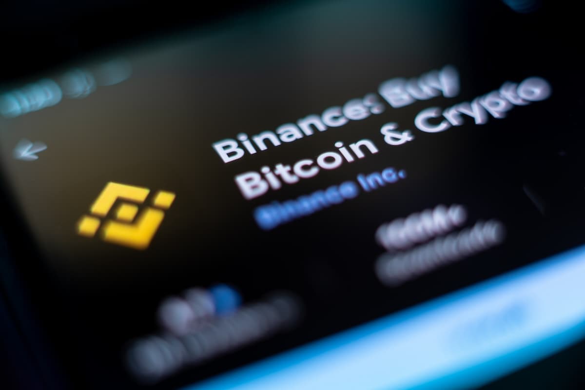 Binance Faces Potential Largest-Ever Crypto Asset Outflow Worth 900 Billion Yen; Bitcoin and Others Plummet
