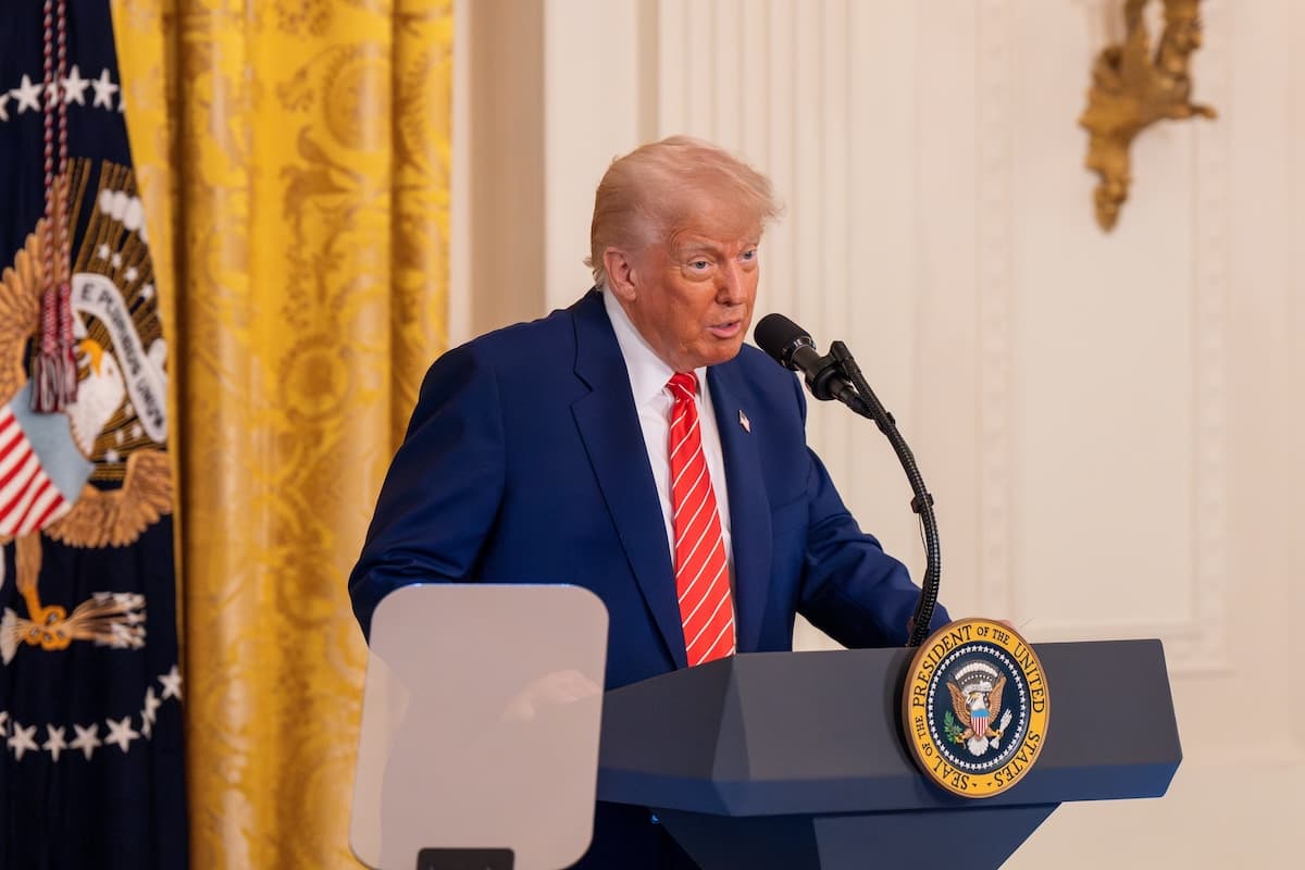 President Trump Hints at Large Bitcoin Purchase Amid Price Surge Driven by Multiple Factors