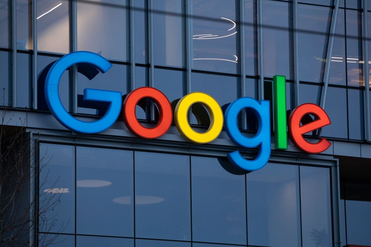 グーグル、量子コンピュータ「20年の壁」に前進 必須工程でエラー40分の1に